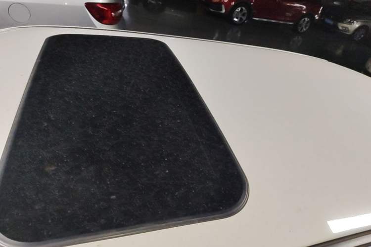 Used MG 3 2014 1.5L AMT Elite Edition Roof