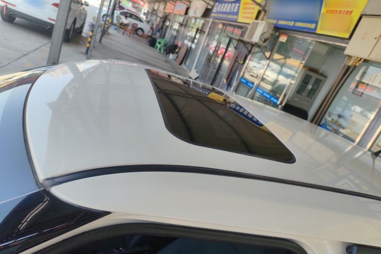 Used MG 3 2014 1.5L AMT Elite Edition Roof