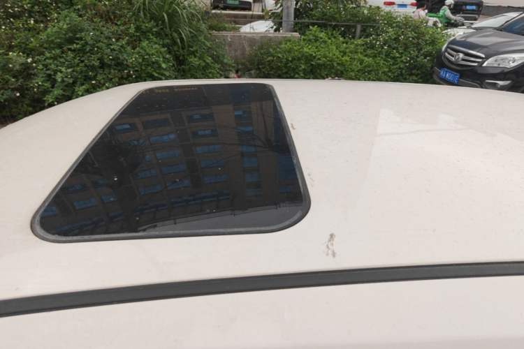 Used MG 3 2014 1.5L AMT Elite Edition Roof