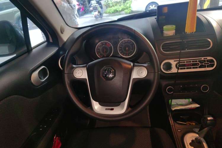 Used MG 3 2014 1.5L AMT Elite Edition Steering Wheel
