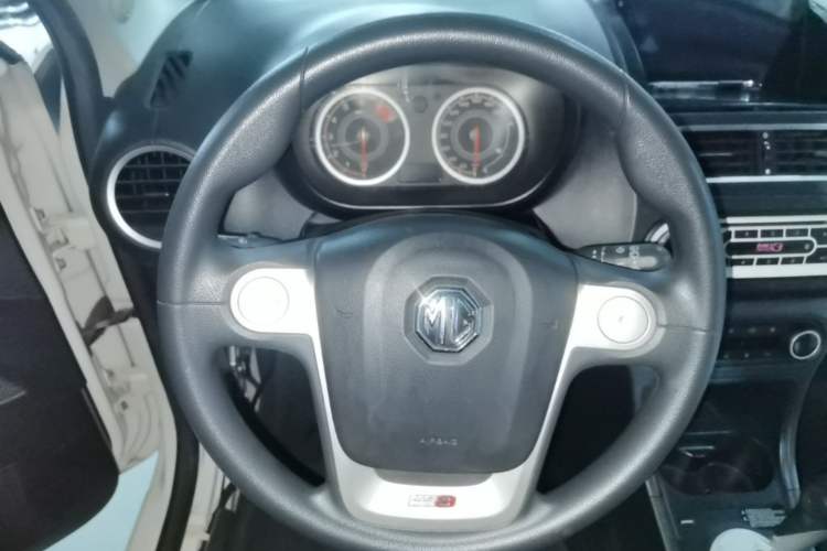 Used MG 3 2014 1.5L AMT Elite Edition Steering Wheel