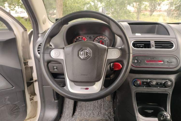 Used MG 3 2014 1.3L Manual Comfort Edition Steering Wheel