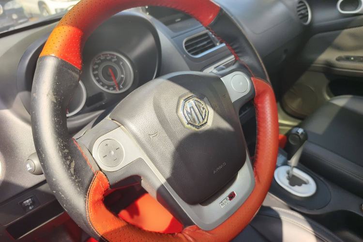 Used MG 3 2014 1.5L AMT Elite Edition Steering Wheel