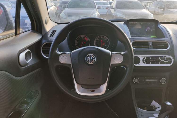 Used MG 3 2014 1.5L AMT Elite Edition Steering Wheel