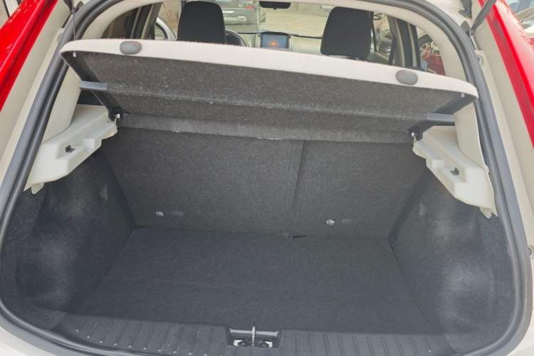 Used MG 3 2014 1.3L Manual Comfort Edition Trunk