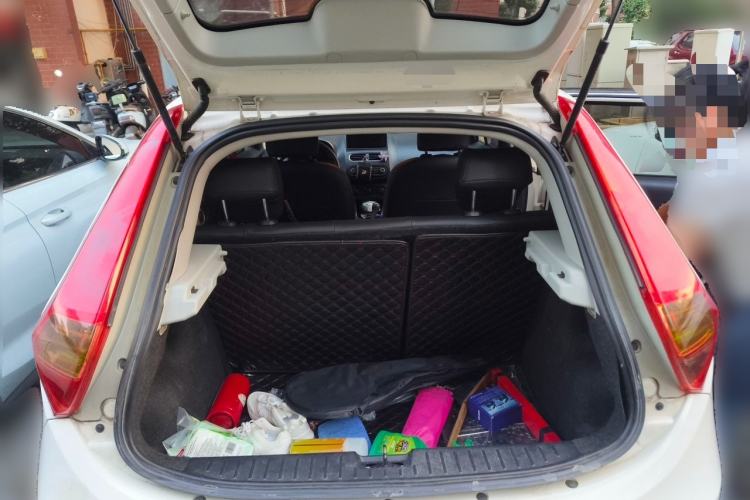 Used MG 3 2014 1.3L AMT Comfort Edition Trunk