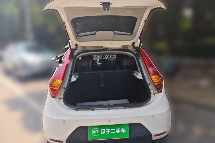 Used MG 3 2014 1.3L AMT Comfort Edition Trunk