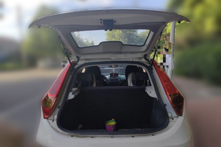 Used MG 3 2014 1.3L AMT Comfort Edition Trunk