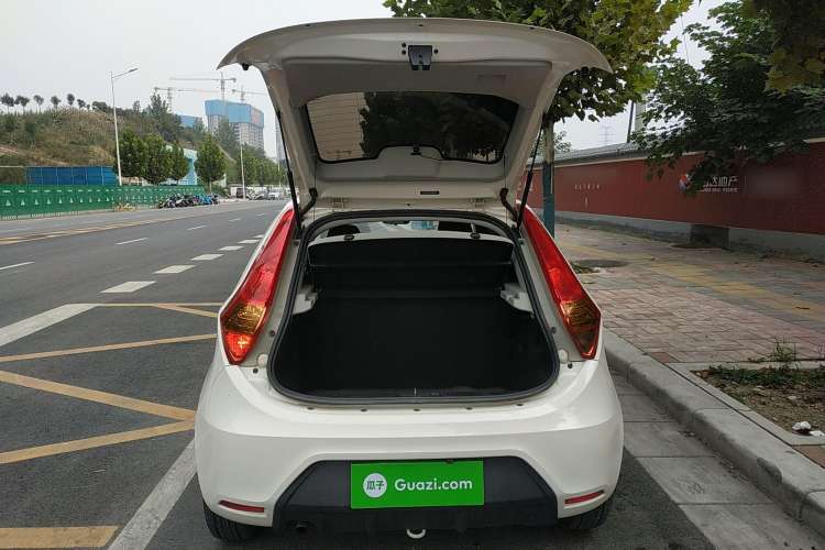 Used MG 3 2014 1.3L Manual Comfort Edition Trunk