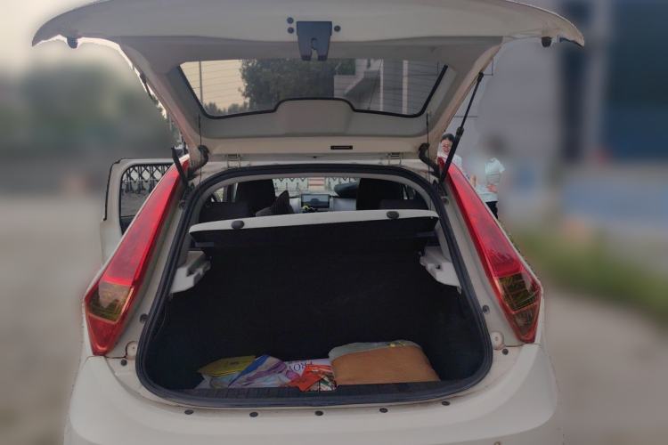Used MG 3 2014 1.3L AMT Comfort Edition Trunk