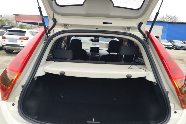 Used MG 3 2014 1.3L AMT Comfort Edition Trunk