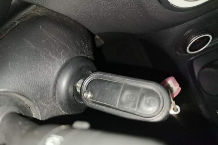 Used MG 3 2014 1.5L AMT Elite Edition Vehicle Key