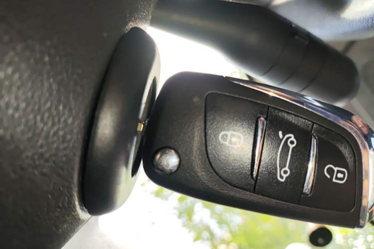 Used MG 3 2014 1.5L AMT Elite Edition Vehicle Key