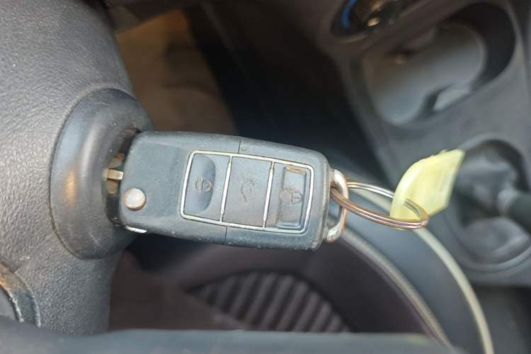 Used MG 3 2014 1.3L Manual Comfort Edition Vehicle Key