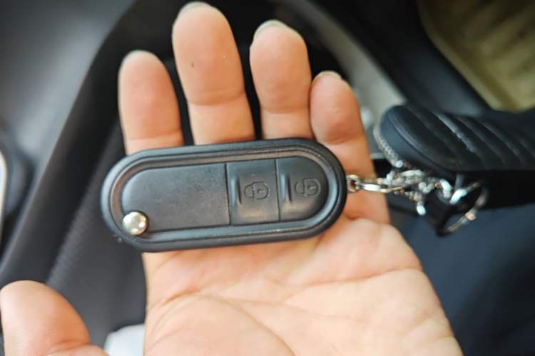 Used MG 3 2014 1.5L AMT Elite Edition Vehicle Key