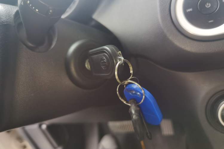 Used MG 3 2014 1.5L AMT Elite Edition Vehicle Key