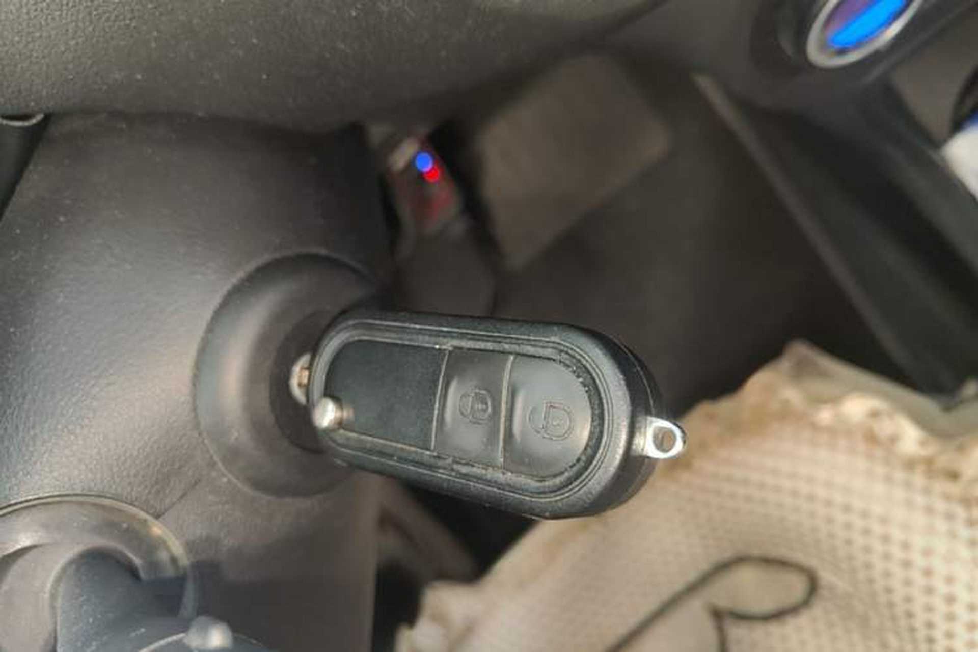 Used MG 3 2014 1.5L AMT Elite Edition Vehicle Key