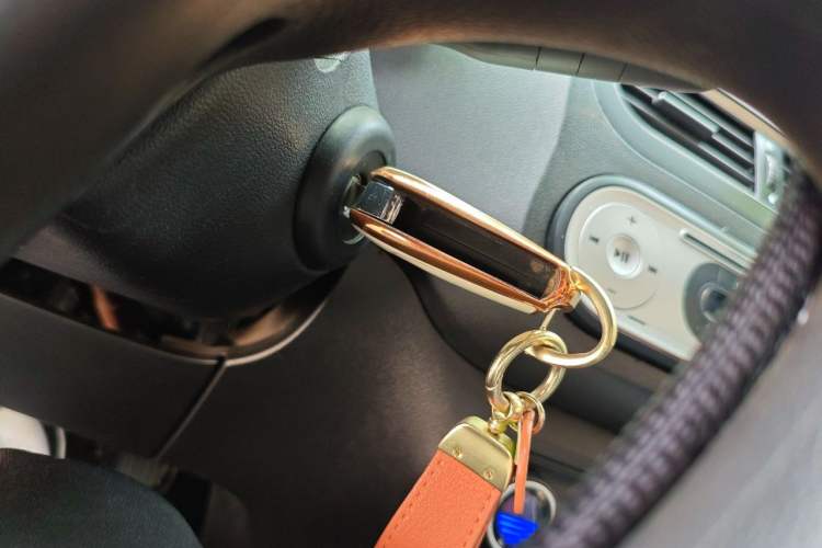 Used MG 3 2014 1.5L AMT Elite Edition Vehicle Key