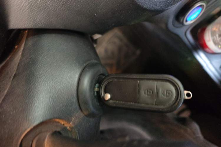 Used MG 3 2014 1.5L AMT Elite Edition Vehicle Key