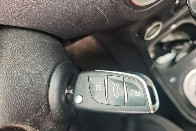 Used MG 3 2014 1.5L AMT Elite Edition Vehicle Key
