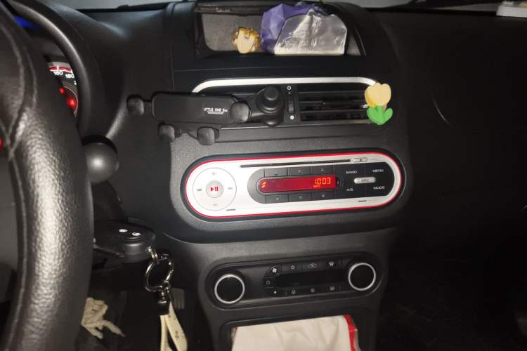 Used MG 3 2014 1.5L AMT Elite Edition Audio And AC Panel