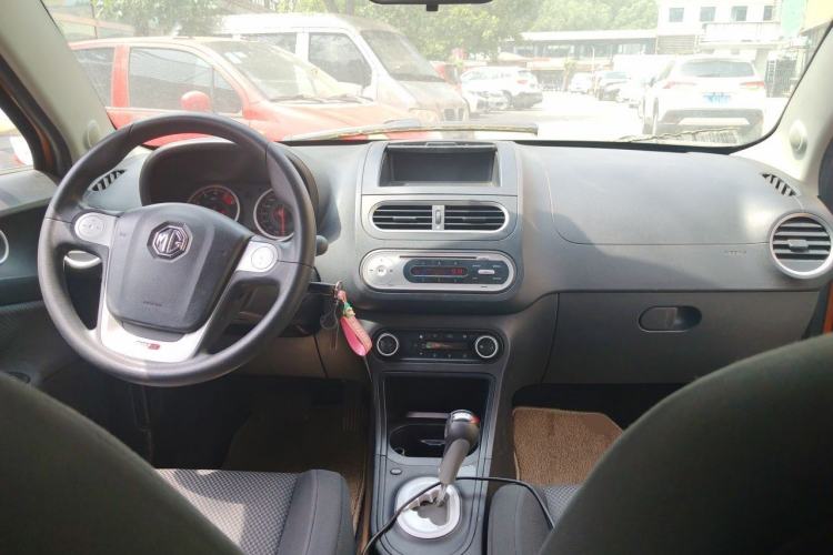 Used MG 3 2014 1.5L AMT Elite Edition Center Console