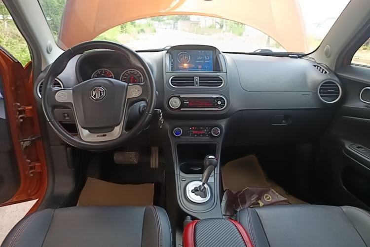 Used MG 3 2014 1.5L AMT Luxury Edition Center Console