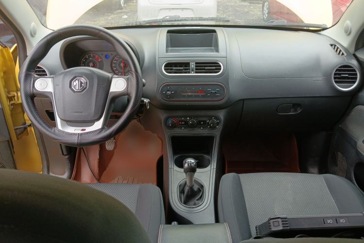 Used MG 3 2014 1.3L Manual Comfort Edition Center Console