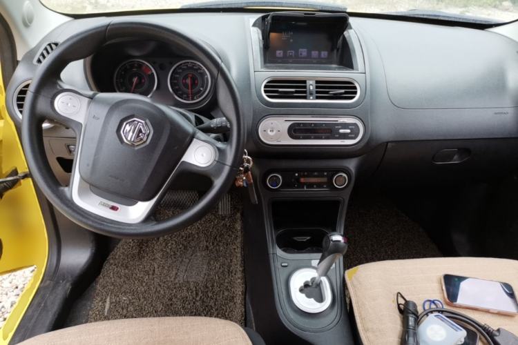 Used MG 3 2014 1.5L AMT Elite Edition Center Console
