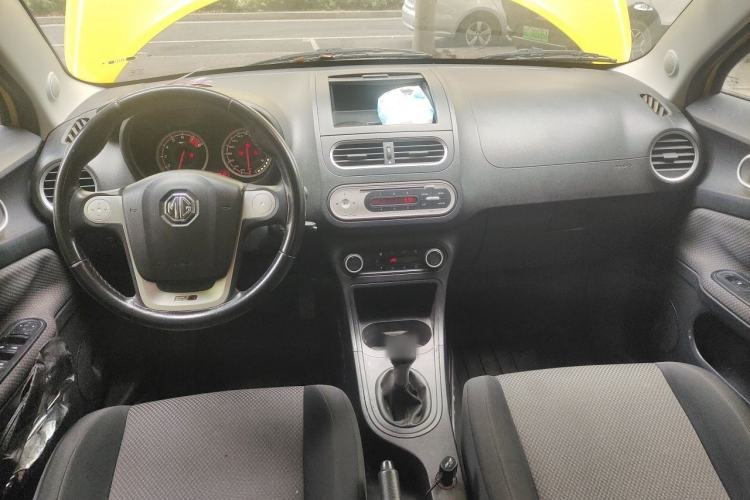 Used MG 3 2014 1.5L Manual Elite Edition Center Console