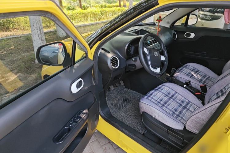 Used MG 3 2014 1.3L Manual Comfort Edition Driver Seat