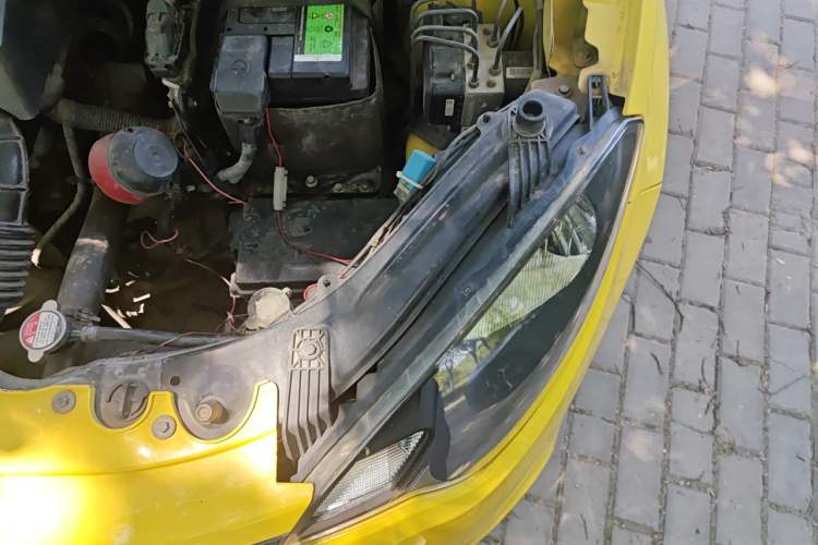 Used MG 3 2014 1.3L Manual Comfort Edition Engine Bay Left