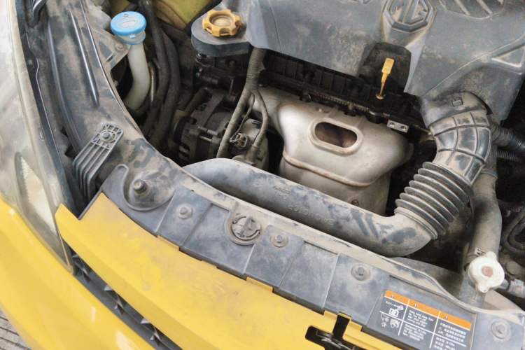 Used MG 3 2014 1.3L AMT Comfort Edition Engine Bay Right