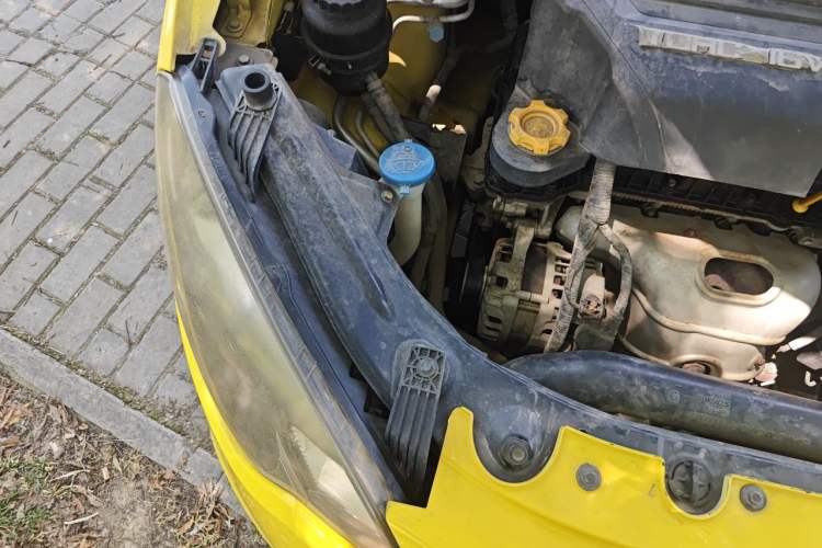Used MG 3 2014 1.3L Manual Comfort Edition Engine Bay Right