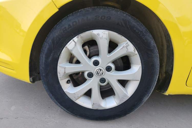 Used MG 3 2014 1.5L AMT Elite Edition Exterior 4