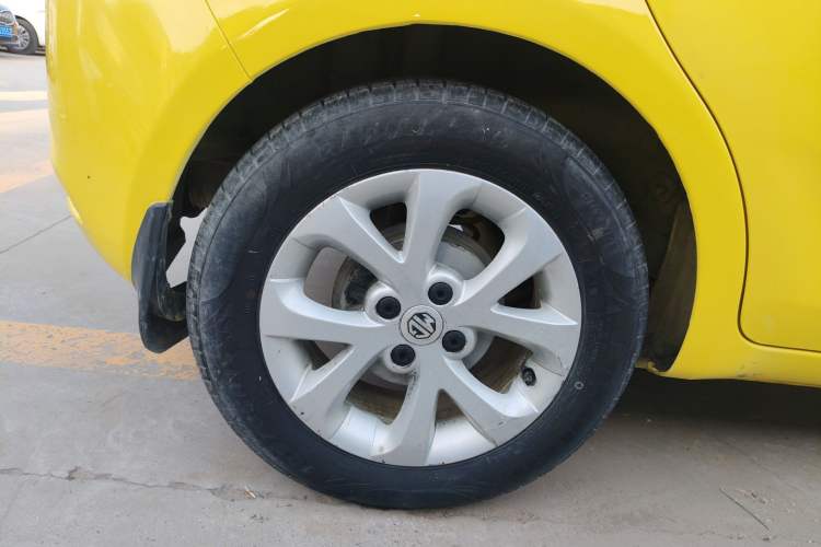 Used MG 3 2014 1.5L AMT Elite Edition Exterior 5