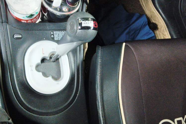 Used MG 3 2014 1.3L AMT Comfort Edition Gear Lever