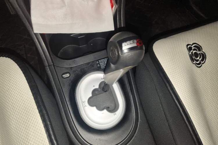 Used MG 3 2014 1.5L AMT Elite Edition Gear Lever