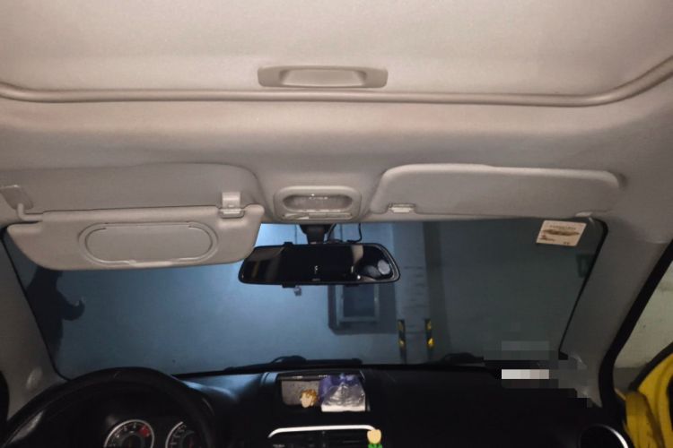 Used MG 3 2014 1.5L AMT Elite Edition Headliner