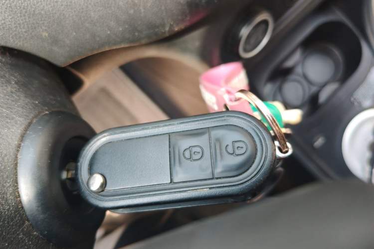 Used MG 3 2014 1.5L AMT Elite Edition Interior 1