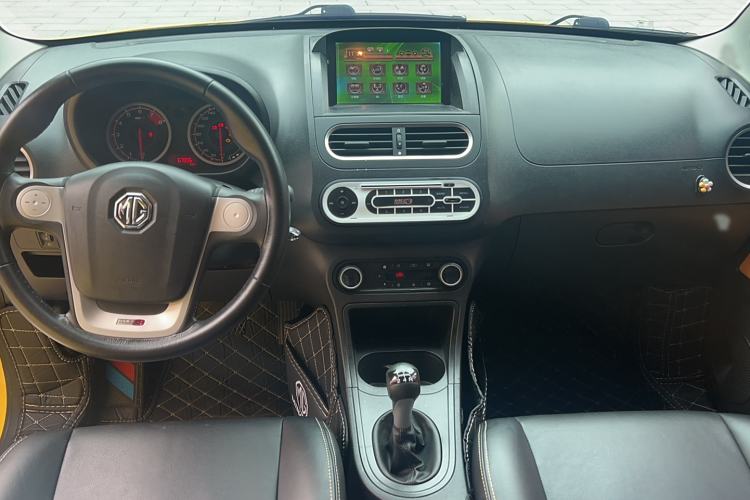 Used MG 3 2014 1.5L Manual Elite Edition Interior 3