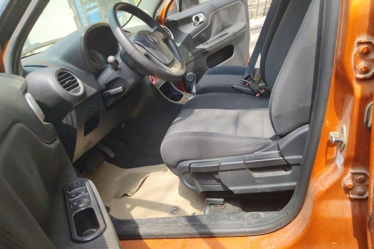 Used MG 3 2014 1.5L AMT Elite Edition Interior 3