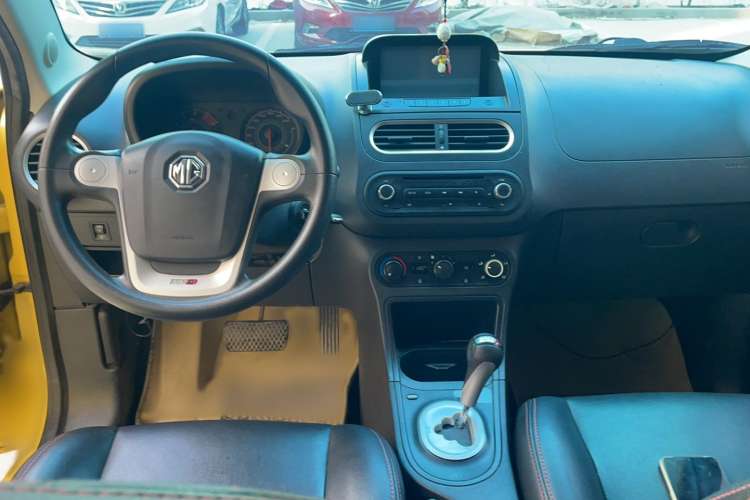 Used MG 3 2014 1.3L AMT Comfort Edition Interior 3