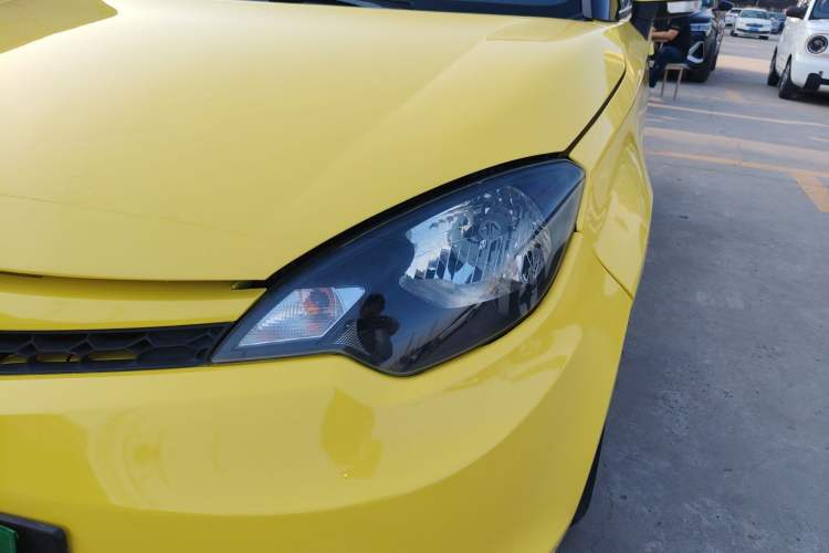 Used MG 3 2014 1.5L AMT Elite Edition Left Front Headlight