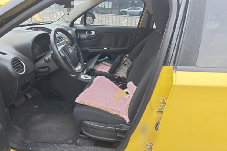 Used MG 3 2014 1.3L AMT Comfort Edition Left Front Seat