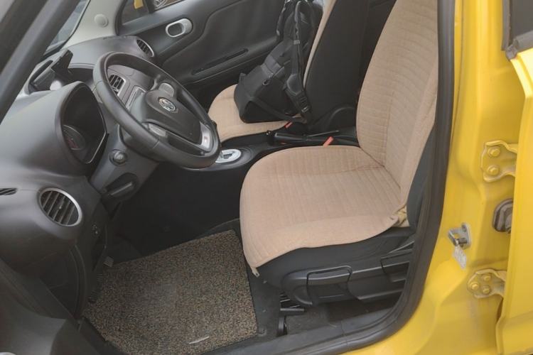 Used MG 3 2014 1.5L AMT Elite Edition Left Front Seat