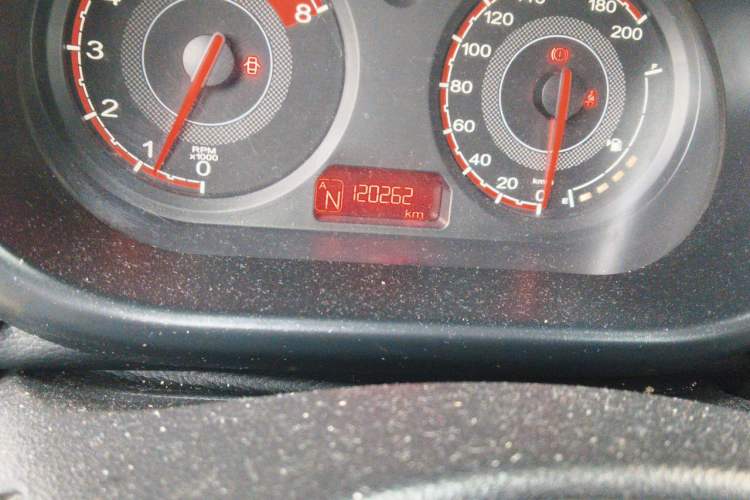 Used MG 3 2014 1.3L AMT Comfort Edition Odometer Close Up