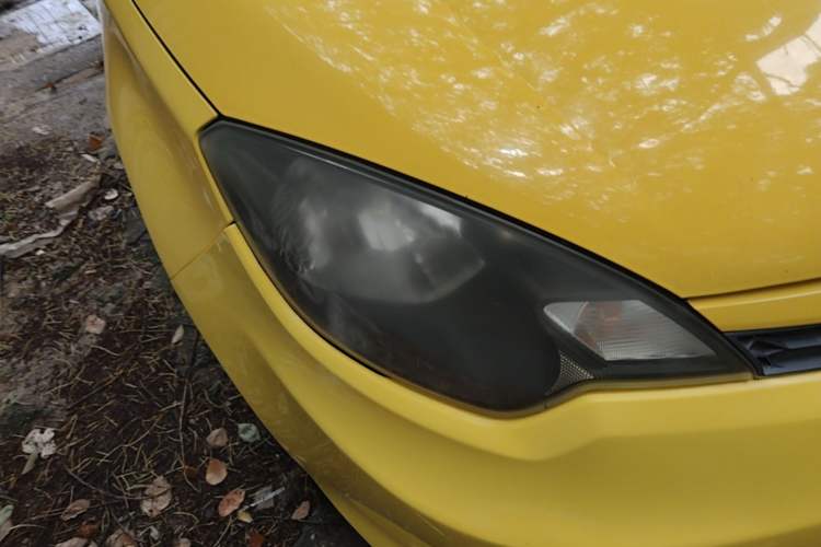 Used MG 3 2014 1.5L AMT Elite Edition Right Front Headlight
