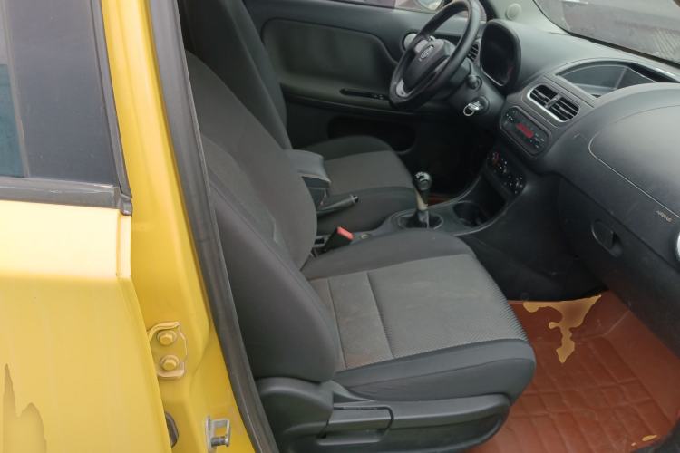 Used MG 3 2014 1.3L Manual Comfort Edition Right Front Seat