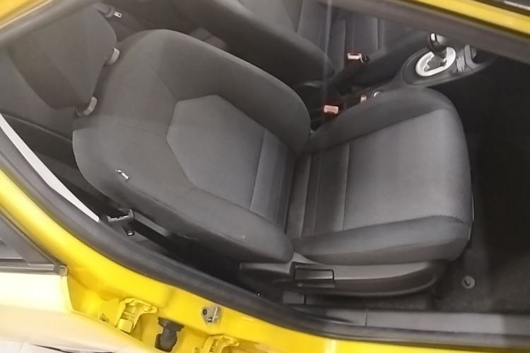 Used MG 3 2014 1.5L AMT Elite Edition Right Front Seat